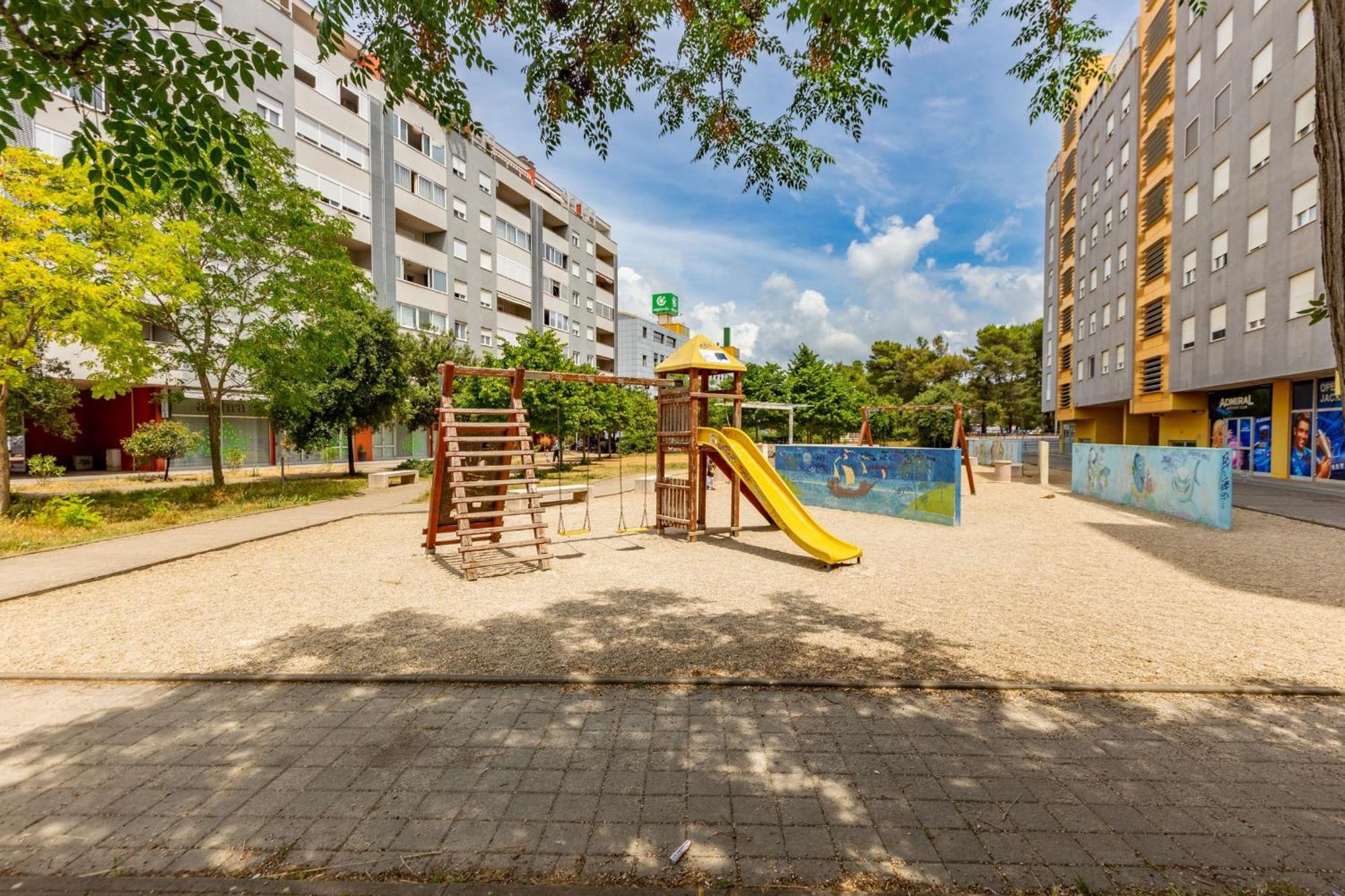 Amarena Studio With Parking زادار المظهر الخارجي الصورة
